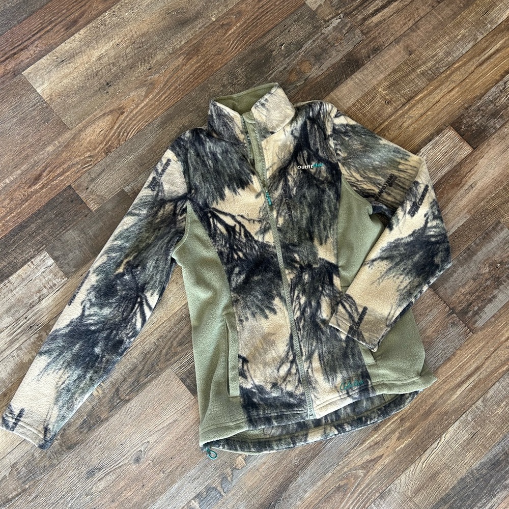 Womens camo fleece jacket